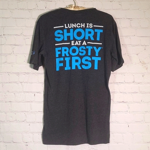 Wendy's Employee Merch Graphic Tee Tshirt Front & Back Gray Womens Size Small - Picture 3 of 16